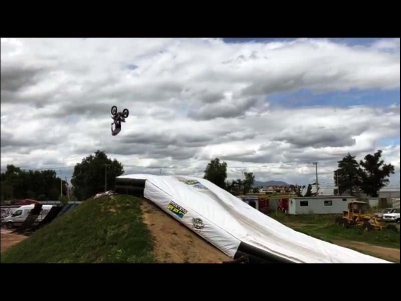 FMX airbag